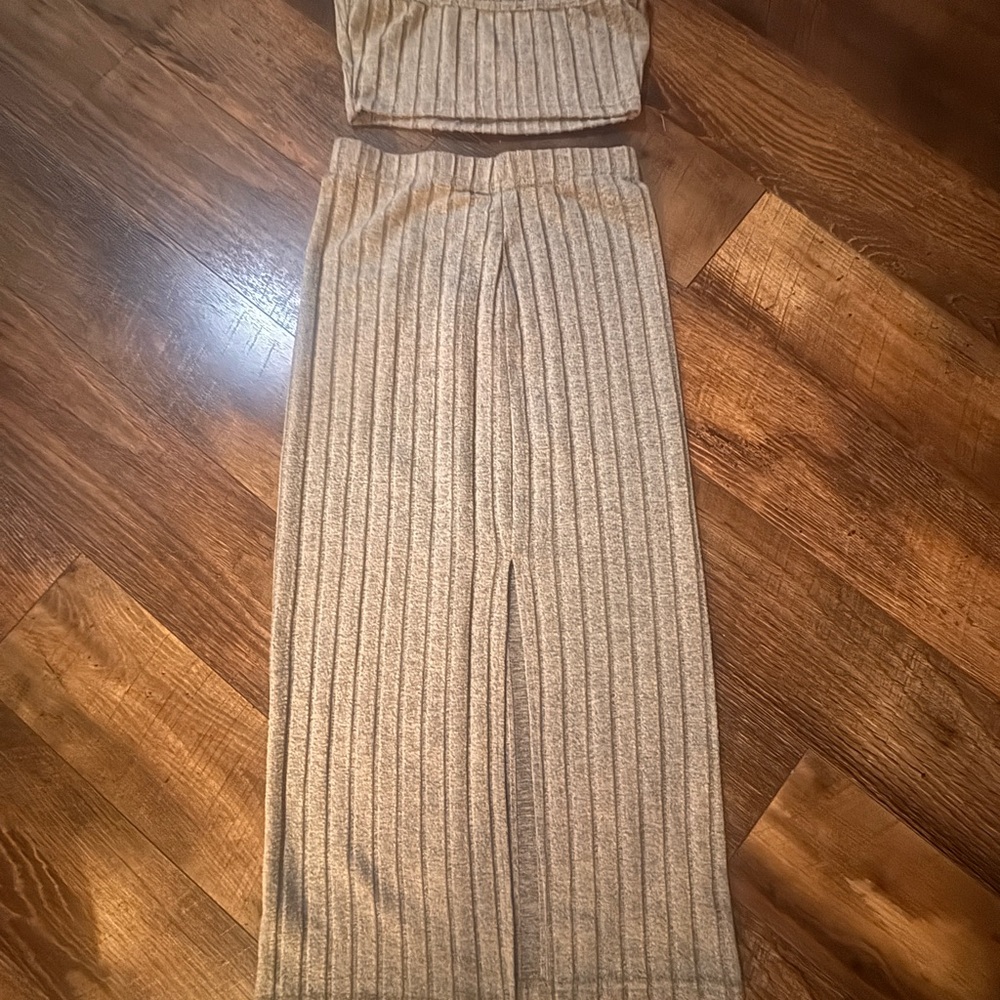 Tan Ribbed Skirt Set - Picture 8 of 8